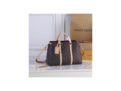 LOUIS VUITTON ショルダーバッグ モノグラム 高級感 機能性を兼ね備えた 一品 ルイヴィトン