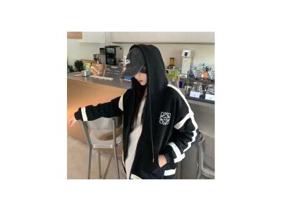 LOEWE ジャケット アナグラム ロゴ スポーティー エレガント ロエベ