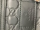 グッチのカバン買取しております
