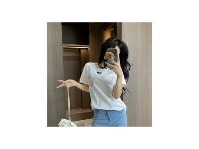 ミュウミュウ Tシャツ カラフル刺繍 ビジュー装飾 フェミニンスタイル MIU MIU
