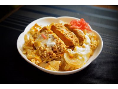 卵とじかつ丼