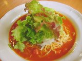 ピリ辛スープのトマト麺