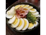う~