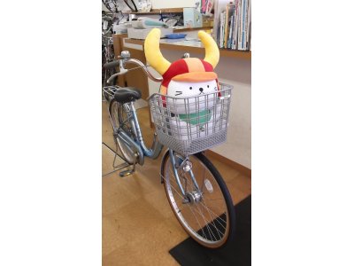 自転車に載った？マスコットキャラクター