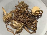 遺品整理 大黒屋金町北口店 K18貴金属 まとめて買取りさせて頂きました。 金歯、歯科合金、純金眼鏡の買取も大歓迎