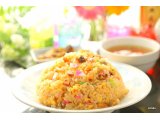 10月30日(金)晴れ  営業　食通が通う満州餃子　老舗　たれなし餃子　　
