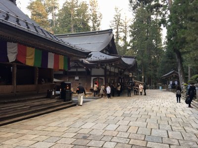 高野山へ。