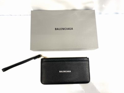 バレンシアガの財布(637149)を買取させていただきました♪