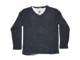 ブログ更新いたしまた。使いやすい！アンサンブルVネックセーターです。