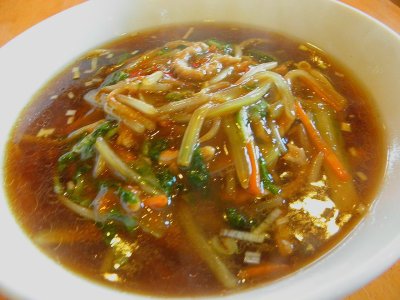 豚肉の細切り麺（サンマー麺）