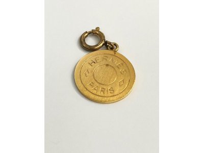茅ヶ崎 寒川 辻堂 湘南 高価買取 ! シャネル ロレックス ヴィトン ブランド品・金相場 金価格 金買取 プラチナ・腕 時計・チケット 金券 回数券 その場で 現金買取 ! 大黒屋 茅ヶ崎エメロード店 金券ショップ 携帯 スマホ ゲーム機 リサイクルショップ