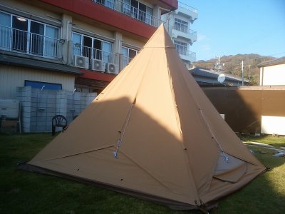 テント設営しました。