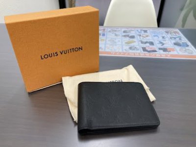 ルイヴィトン M62901 シャドウ・ポルトフォイユ・ミュルティプルご売却頂きました。