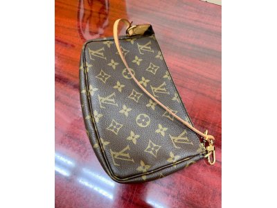 ルイ ヴィトン シャネル エルメス ロレックス 金 プラチナ 時計 バッグ チケット 金券 商品券 茅ヶ崎 寒川 湘南 高価買取!大黒屋 茅ヶ崎エメロード店 チケット金券ショップ ブランド スマホ 携帯 ゲーム機 買取 リサイクルショップ 金相場 金買取