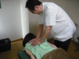 首痛、肩こりの施術方法