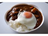 目玉焼きカレー
