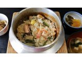 昔ながらの素朴な釜めし屋さんへ