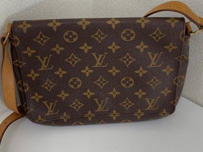 ヴィトン ショルダーバッグ ミュゼットタンゴ 高価買取りさせて頂きました。