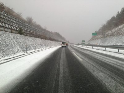 福岡県筑紫野市発、引っ越しシーズンの単身引っ越しは福岡赤帽マンサナ・ツー運送、!