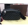 【LOUIS　VUITTON　ルイ・ヴィトン　ダミエ　グラフィット　N41289　アンブレール　ボディバッグ　ショルダーバッグ　セカンドバッグ　美品】お買取させていただきました!!　プロの査定士が新作から20年.30年前のお品物までしっかり高額査定!!　しっかりした知識と経験でお客様に損はさせない価格でお買取させていただいております。　買取高地域No.1　お客様リピート率No.1　顧客満足度No.1　トリプル1です!!(^-^)!!