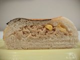 断面あれこれNo.006：ツナマヨコーンのおにぎりパン