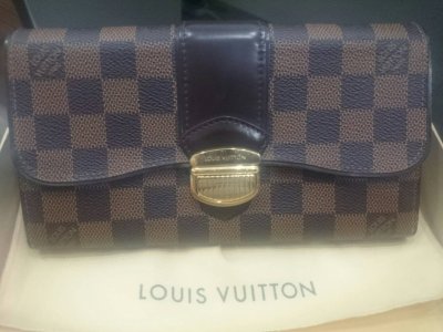 ヴィトンの財布