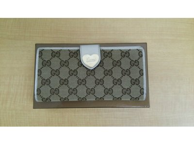 グッチGGキャンバス財布買取しました。質岡崎質屋岡崎市貴金属ジュエリー金プラチナダイヤモンド時計ロレックスオメガブランドバックルイヴィトンシャネルエルメス携帯スマートフォン商品券株主優待券図書カードクオカードのお買取は地域No1安心高価買取＆質の大黒屋質岡崎店にお任せ下さい。