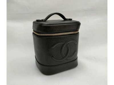 大黒屋 秦野店です。 4月24日(月) 本日も皆様のご来店、心よりお待ちしております! 【CHANEL シャネル バニティ バッグ】 ブランドバッグ ・ブランド時計 中古品 買取強化中!!