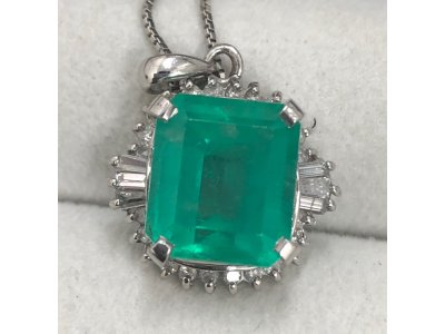 ★エメラルド高価買取DAIKOKUYA 買取専門店 北千住駅前店★