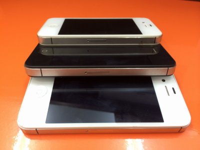 市川市からiPhone４ｓ中古３台の高額買取！！ 