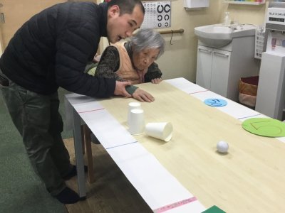 カーリングで一等を取るために頑張るぞ！