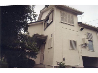 塗装工事埼玉県日高市コスモスペイントの屋根瓦塗装、リフォーム工事、外部の修理