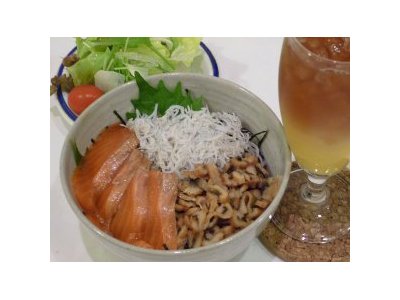 11:30ランチタイムスタート ~ラストオーダー21:00まで営業します。