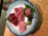 雨が降り寒いですが頑張って仕込みしてます