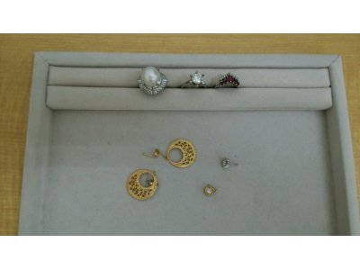 ダイヤ指輪買取しました。質岡崎質屋岡崎市貴金属ジュエリー金プラチナ時計ロレックスオメガブランドバックルイヴィトンシャネル携帯スマートフォン商品券株主優待券図書カードクオカードなどのお買取は安心高価買取&質の大黒屋質岡崎店にお任せ下さい。