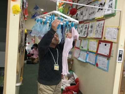 雨サンサンと