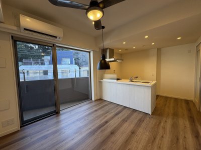 駅まで徒歩2分のマンション