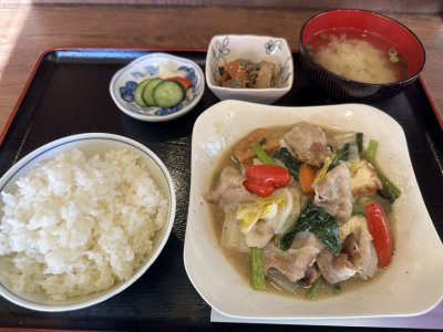 豚肉と季節の野菜のオイスターソース炒め定食