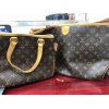 ☆LV柄=モノグラム=高価買取☆　【LOUIS　VUITTON　ルイ・ヴィトン　M51156　バティニョール　M50155　ディライトフルPM　モノグラムラインの人気バッグ】高価買取させて頂きました!!　10月27日(土)お休みを頂きます。　ヴィトンの人気バッグはどこよりも高くお買取(^-^)!!　買取激戦区で経験を積んだプロの査定士が目利きの高価買取!!　接客接遇にも自信あり☆