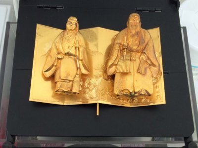 金婚祝いの金の像です☆