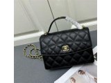 CHANEL クラシックフラップバッグ 黒レザー ゴールドロゴ チェーン シャネル