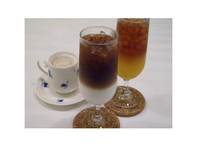 只今、再び席に余裕ございます。カフェとしての御利用もお待ちしております。 