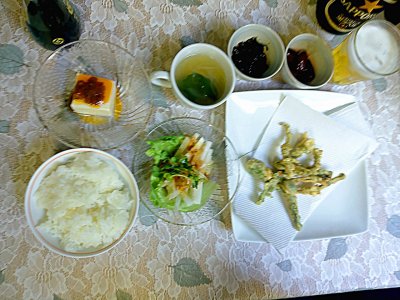 【日替わり定食】コシアブラの天ぷらと山菜