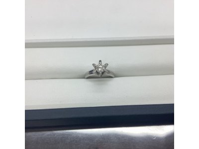 【ジュエリー】 ダイヤモンドリング Pt900 0.44ct お買取りさせていただきました