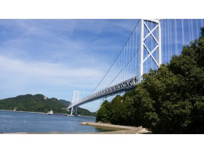 尾道　因島大橋は橋の下から見るのが絶景
