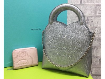 ティファニーといえばコレ!人気ラインのバッグと財布をまとめてお買取り!