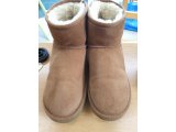 ムートンブーツ(UGG)の染み抜きクリーニング！アフター！