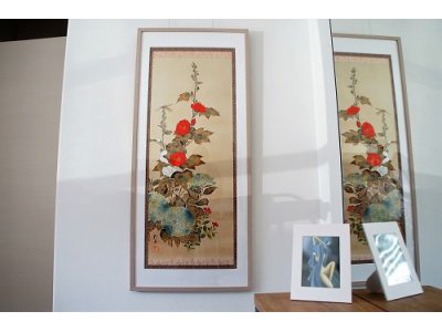 立葵紫陽花に蜻蛉図（たちあおいあじさいにとんぼず）