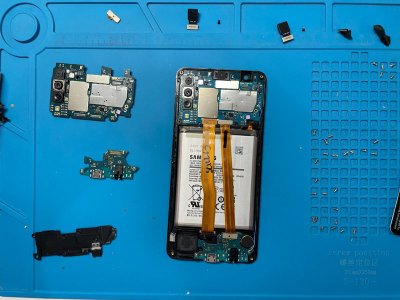 当店ではAndroidも修理受付可能