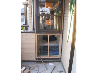 サッシ取替工事①